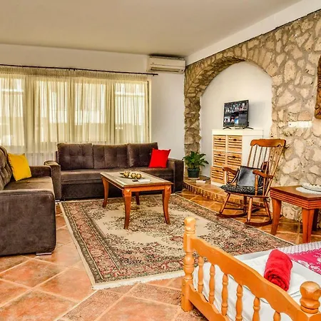 Tomas Apartment